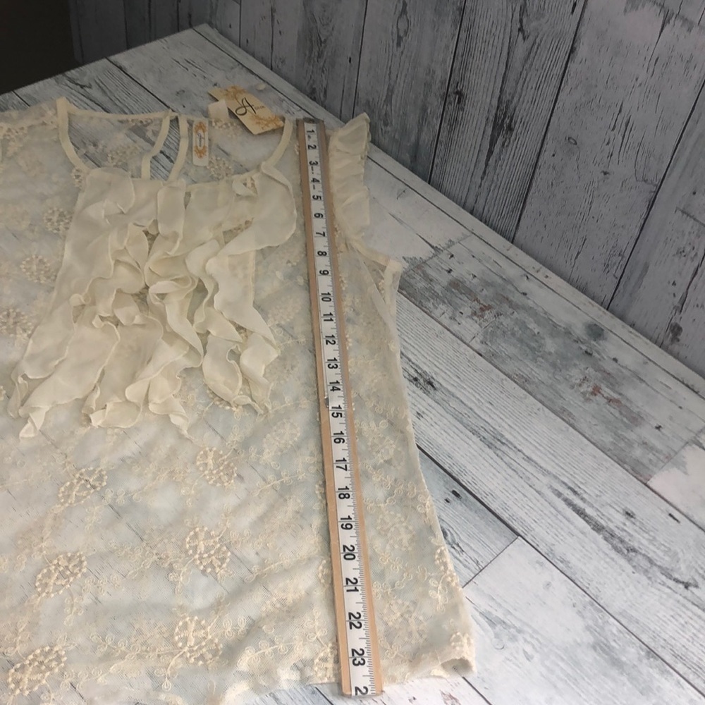 Adiva Sheer Lace Ruffled Top NWT Medium - Picture 10 of 10